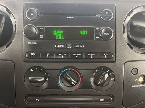 Used 2008 Ford F450 XL image 25