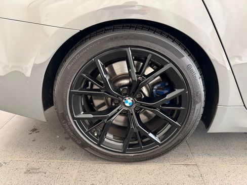 Used 2021 BMW M550i xDrive w/ Dynamic Handling Package AWD/4WD image 12