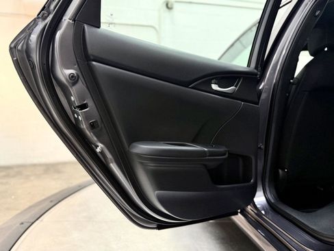 Used 2019 Honda Civic Sport image 14