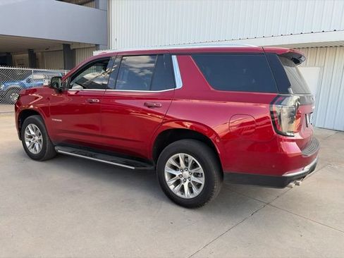 Used 2025 Chevrolet Tahoe Premier AWD/4WD image 3