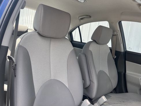 Used 2011 Hyundai Accent GLS w/ Premium Pkg 4 image 22