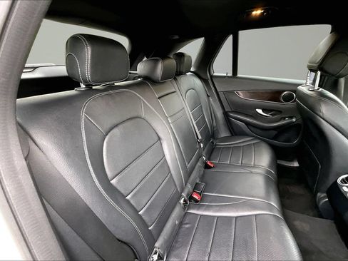 Used 2020 Mercedes-Benz GLC 300 4MATIC image 14