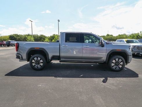 New 2025 GMC Sierra 2500 Denali w/ Denali Reserve Package image 11