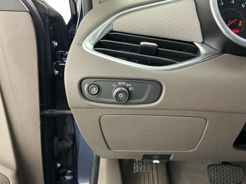 Used 2020 Chevrolet Malibu LT FWD image 26