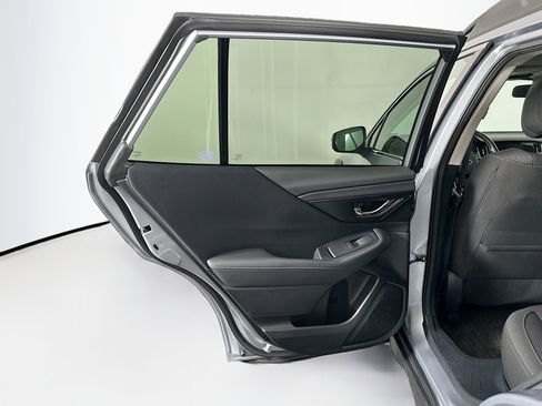 Used 2025 Subaru Outback Premium image 26