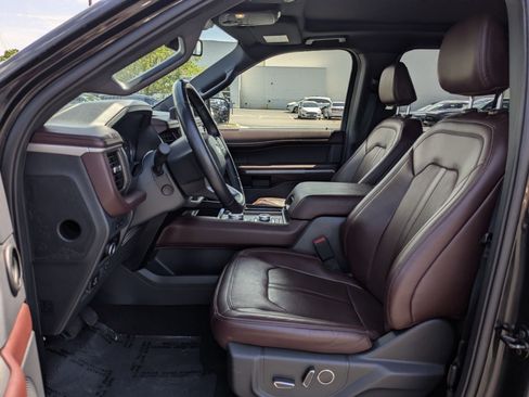 Used 2024 Ford Expedition Max Limited AWD/4WD image 17