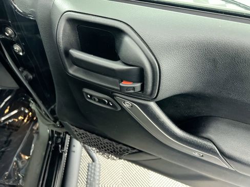 Used 2017 Jeep Wrangler Unlimited Sport image 29