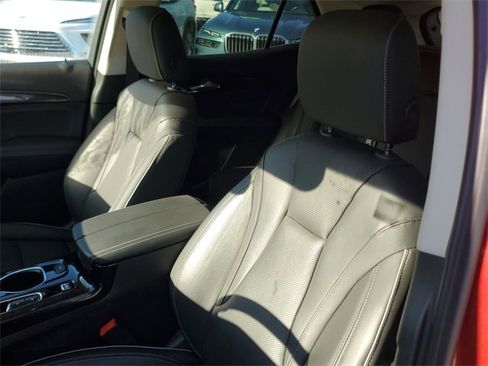 Certified 2021 Buick Envision Essence w/ Technology Package I image 18