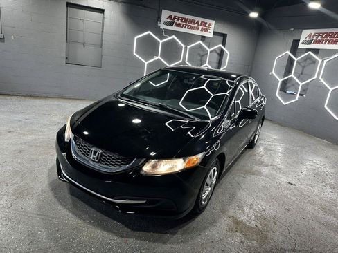 Used 2014 Honda Civic LX image 2