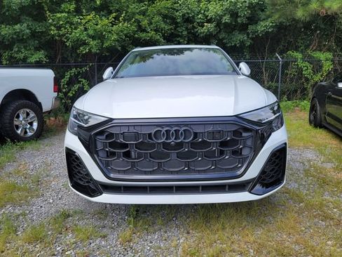 Used 2025 Audi Q8 Premium Plus AWD/4WD image 2