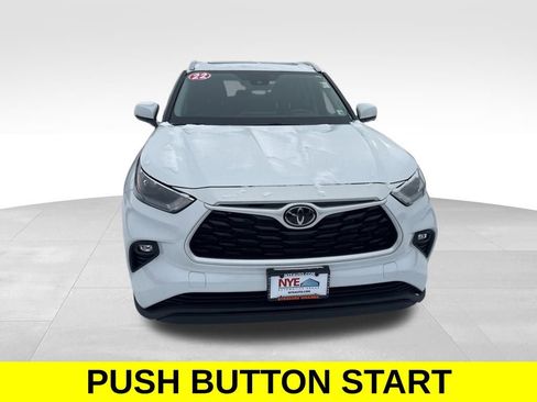 Used 2022 Toyota Highlander XLE image 8
