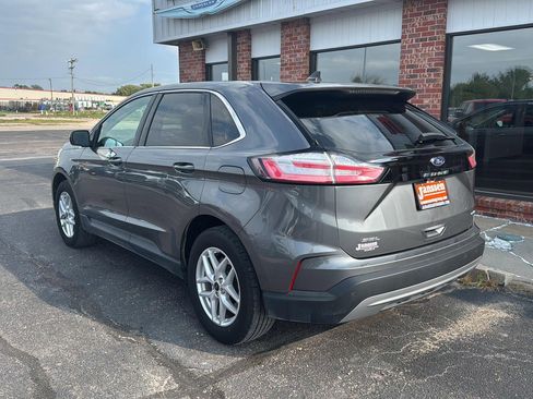 Used 2024 Ford Edge SEL image 2