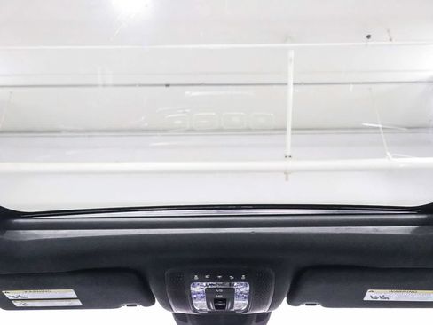 Used 2024 Mercedes-Benz GLS 580 4MATIC image 12