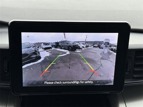 Certified 2023 Ford Explorer XLT image 13