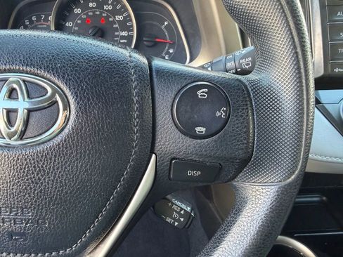 Used 2013 Toyota RAV4 XLE image 38