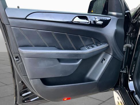 Used 2018 Mercedes-Benz GLE 63 AMG 4MATIC image 22