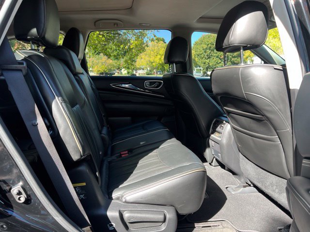 Used 2017 INFINITI QX60 FWD w/ Deluxe Technology Package image 18