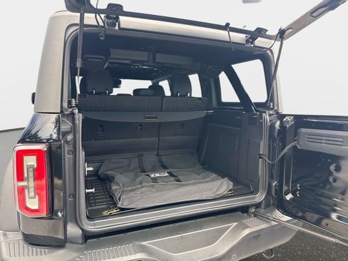 Used 2024 Ford Bronco Badlands AWD/4WD image 9