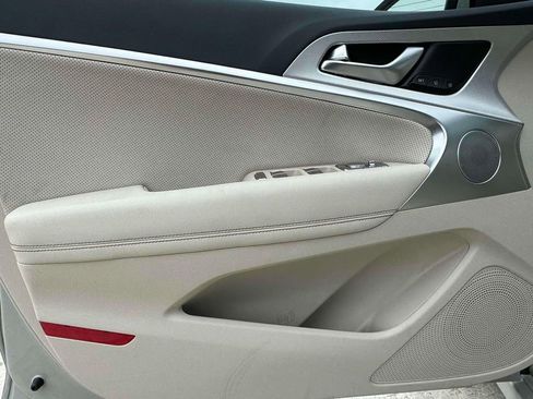 New 2026 Genesis G70 2.5T Prestige image 14