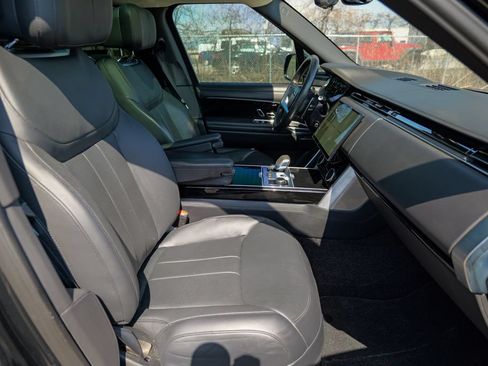 Used 2023 Land Rover Range Rover Autobiography AWD/4WD image 34