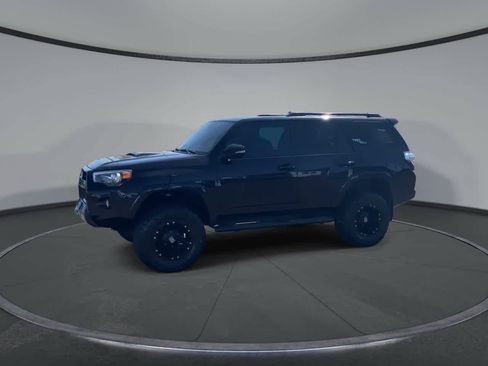 Used 2019 Toyota 4Runner TRD Off-Road Premium AWD/4WD image 6