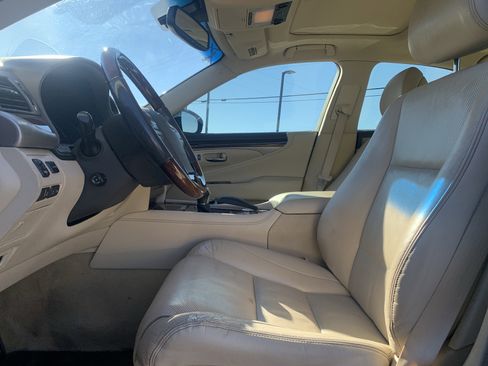 Used 2014 Lexus LS 460 image 16