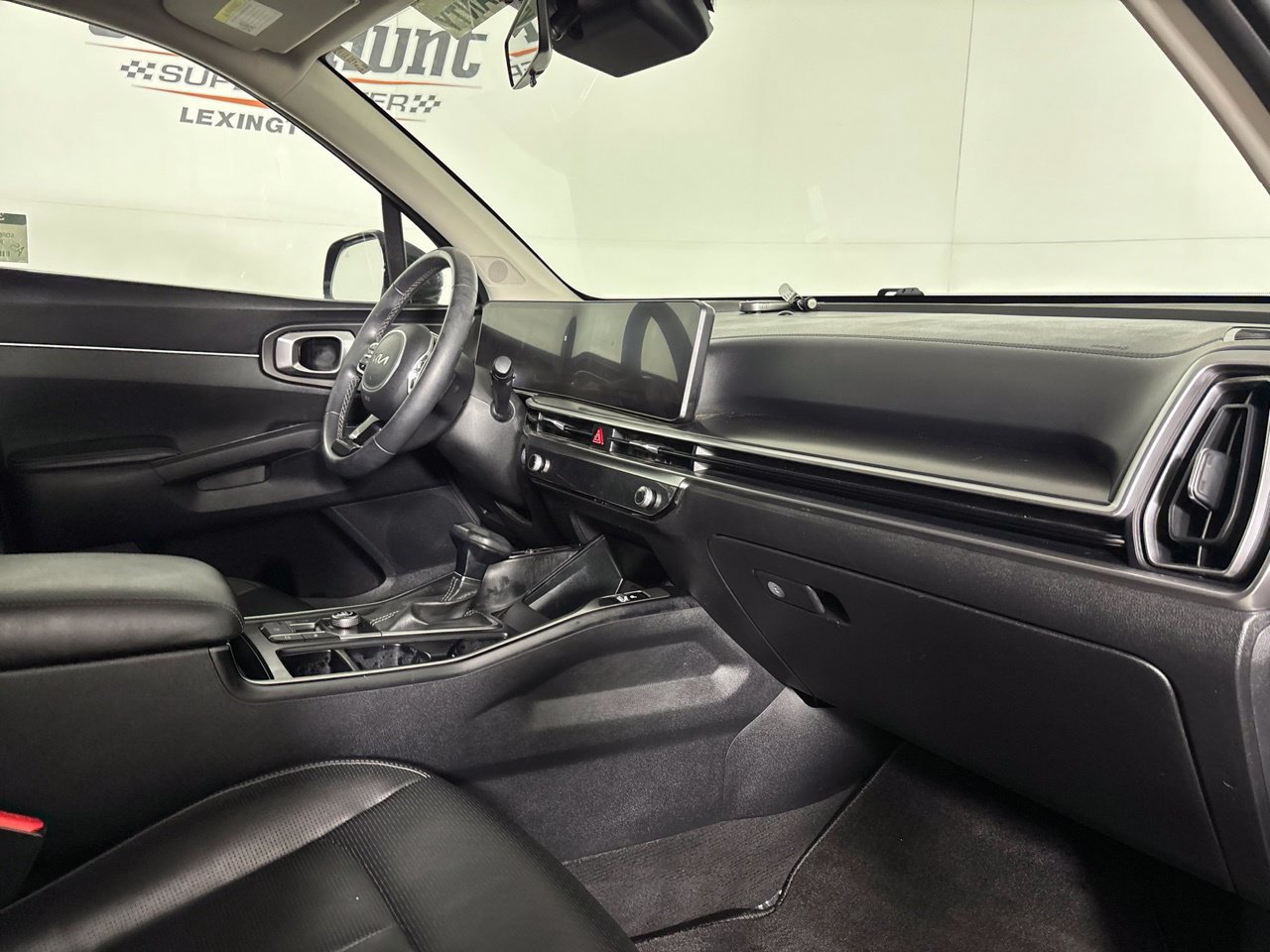 Used 2024 Kia Sorento S w/ Panoramic Sunroof Package FWD image 34