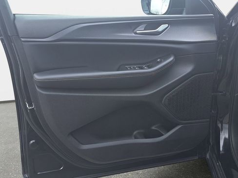 Certified 2024 Jeep Grand Cherokee Altitude image 29