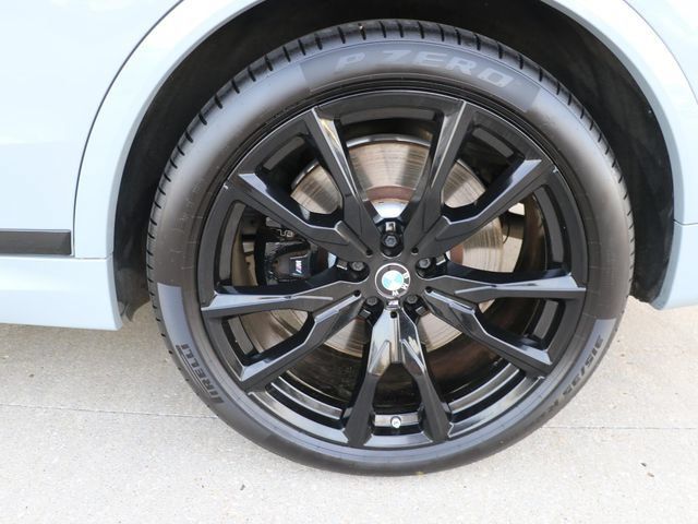 Used 2023 BMW X7 M60i w/ Executive Package AWD/4WD image 8