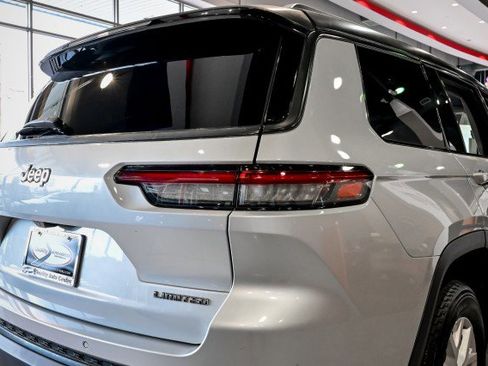 Used 2021 Jeep Grand Cherokee L Limited image 11