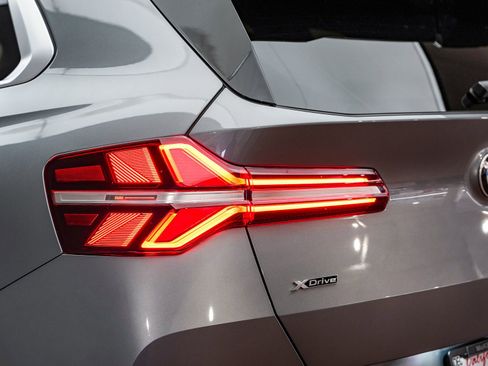 Used 2026 BMW X3 xDrive30 w/ Convenience Package image 10