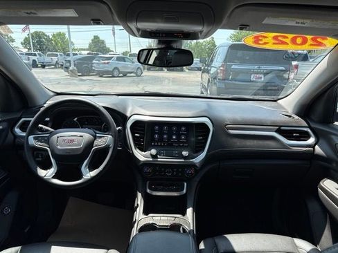 Used 2023 GMC Acadia SLT AWD/4WD image 26