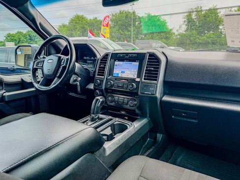 Used 2016 Ford F150 XLT w/ Equipment Group 302A Luxury RWD image 14