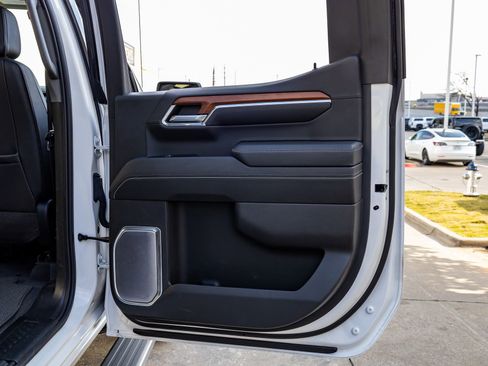 Used 2023 GMC Sierra 1500 Denali w/ Denali Reserve Package image 38