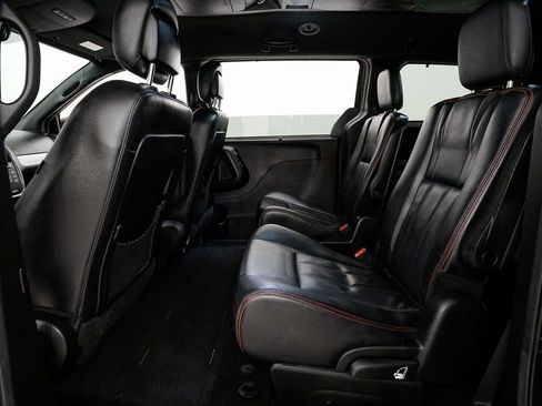 Used 2017 Dodge Grand Caravan GT image 21
