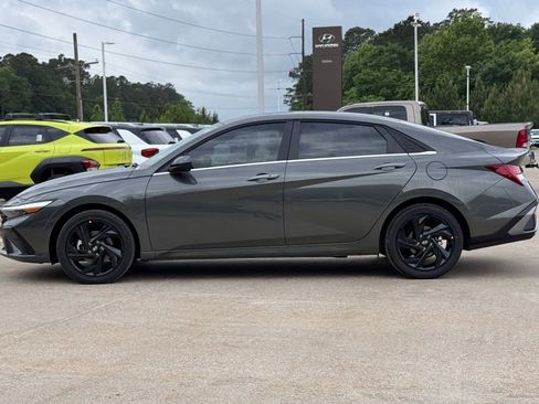 New 2026 Hyundai Elantra SEL Sport Premium FWD image 10