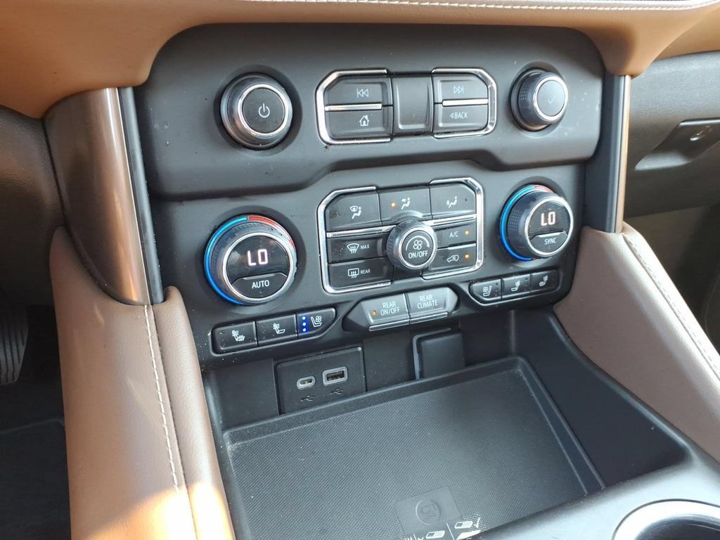 Used 2023 Chevrolet Tahoe High Country AWD/4WD image 26