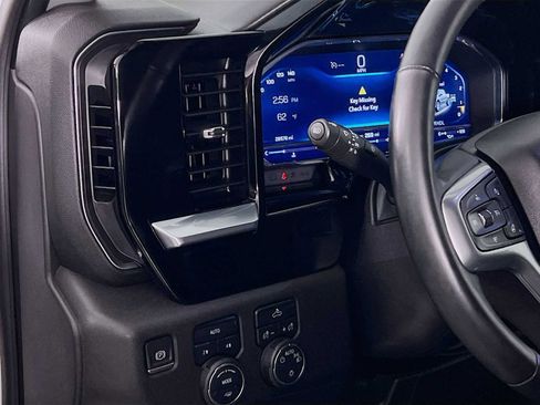 Used 2023 Chevrolet Silverado 1500 LT AWD/4WD image 10