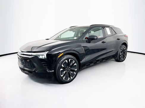 Used 2024 Chevrolet Blazer EV RS image 3