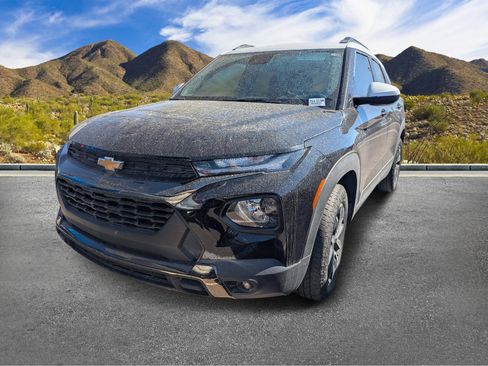 Used 2023 Chevrolet TrailBlazer ACTIV w/ Convenience Package image 2