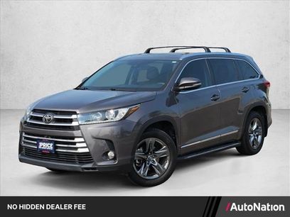 Used 2017 Toyota Highlander Limited Platinum