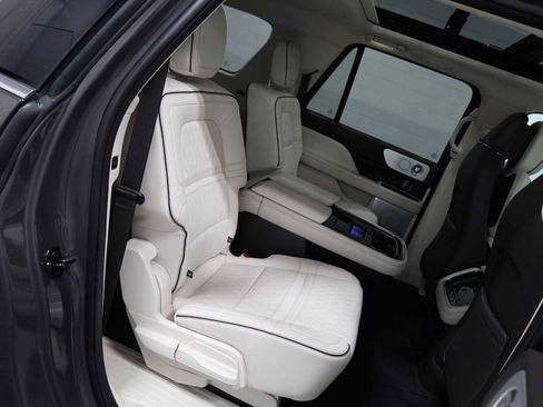 Used 2023 Lincoln Navigator L Black Label AWD/4WD image 35
