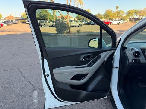 Used 2015 Chevrolet Trax LS w/ LPO, Cargo Package image 21