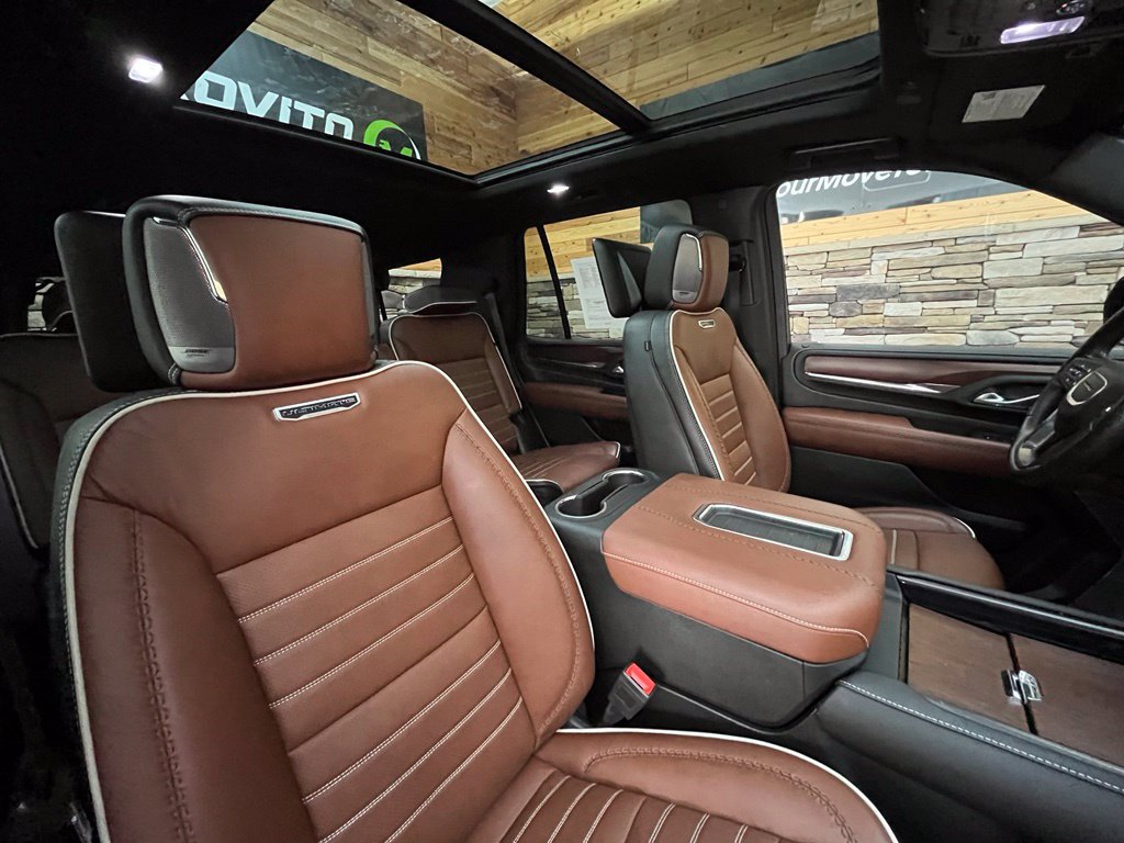 Used 2023 GMC Yukon Denali Ultimate AWD/4WD image 31