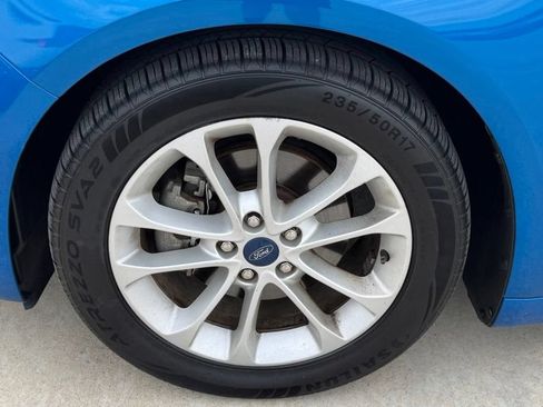 Used 2019 Ford Fusion SE FWD image 10