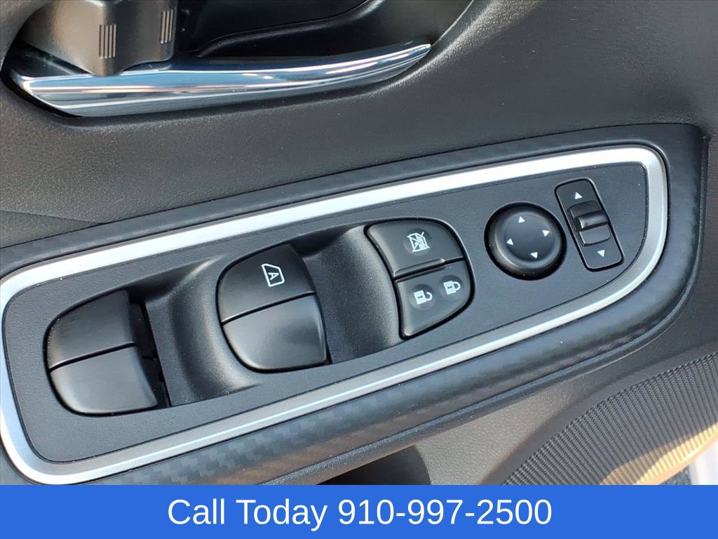 Used 2025 Nissan Versa SR w/ Trunk Package FWD image 13