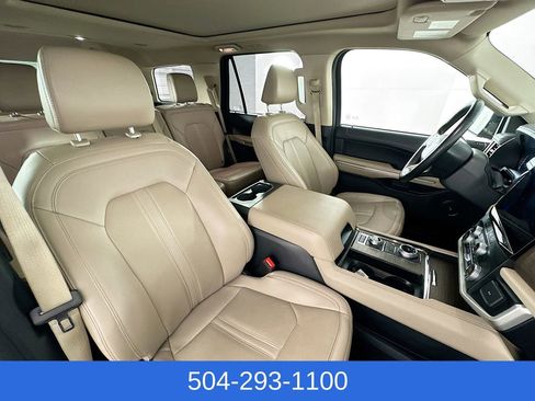 Used 2024 Ford Expedition Limited image 31