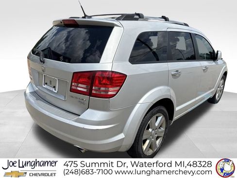 Used 2010 Dodge Journey R/T w/ Navigation & Sound Group I FWD image 3