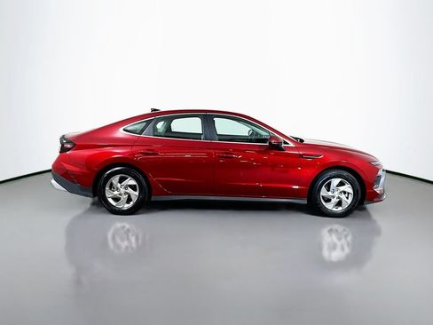 Used 2026 Hyundai Sonata SE FWD image 9