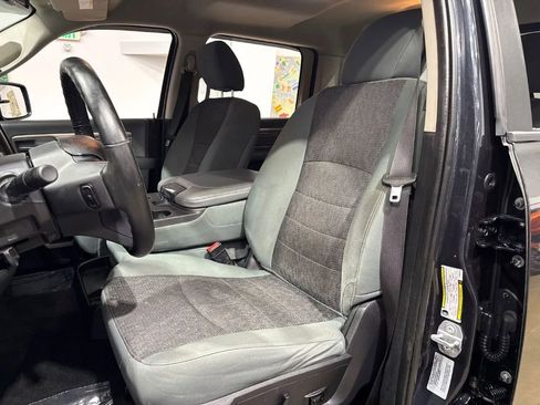 Used 2017 RAM 1500 Big Horn image 12